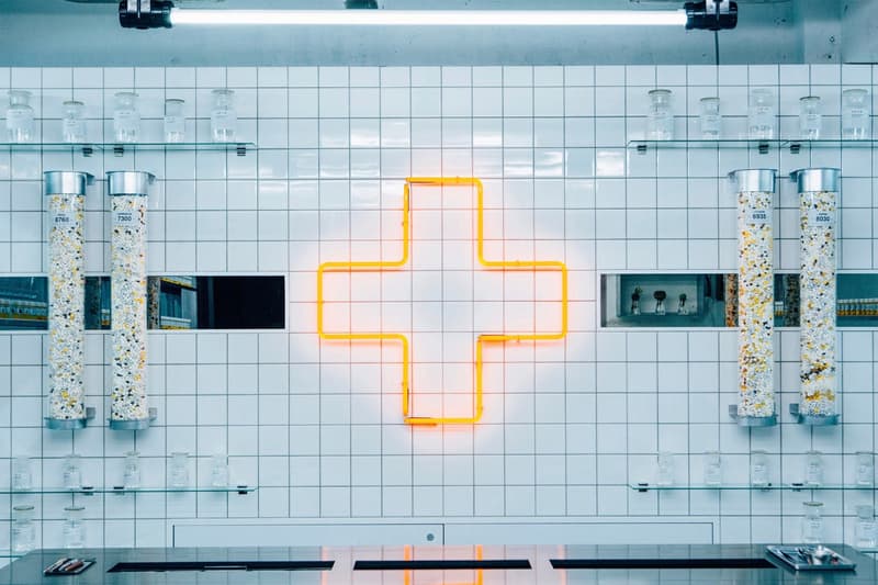 Fast Food Aid: 全球首家針對垃圾食品愛好者的「保健品」店