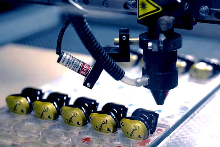 帶你欣賞 Fender Pro 耳機的制作工序實況