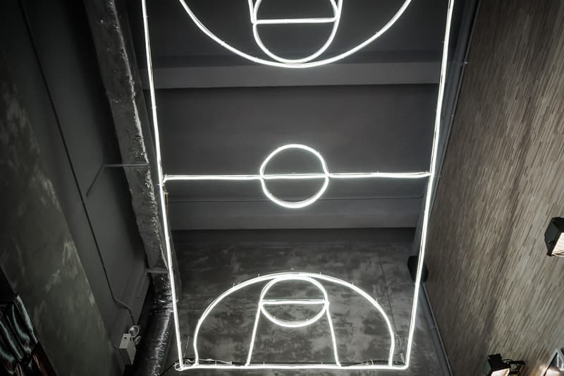 hypebeast eats snkrholic