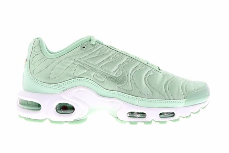 Nike Air Max Plus「Satin」系列
