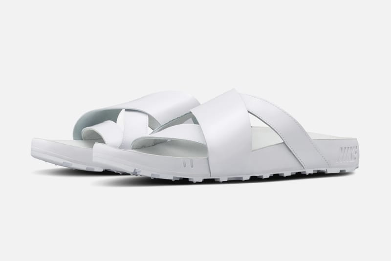 NikeLab 全新推出 Taupo 涼鞋系列