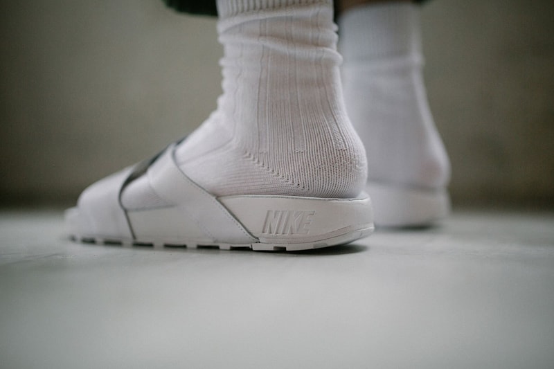 近賞 NikeLab TAUPO 運動涼拖