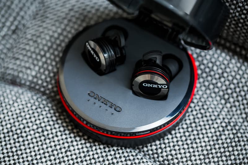 ONKYO, Earphones, Music, Bluetooth