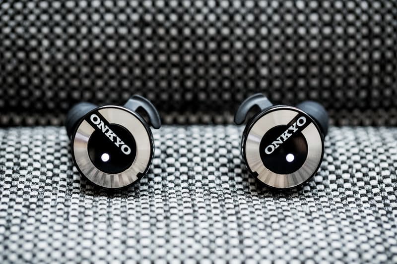 ONKYO, Earphones, Music, Bluetooth