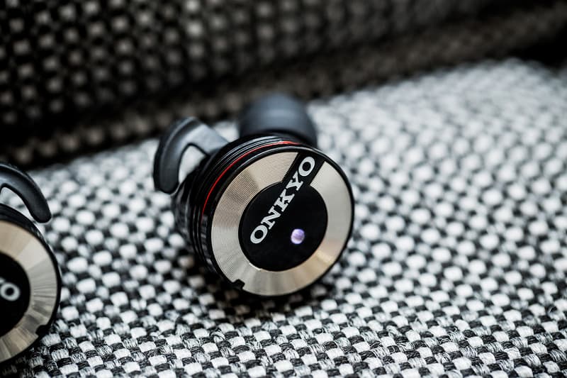 ONKYO, Earphones, Music, Bluetooth