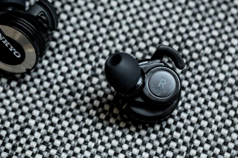 ONKYO, Earphones, Music, Bluetooth