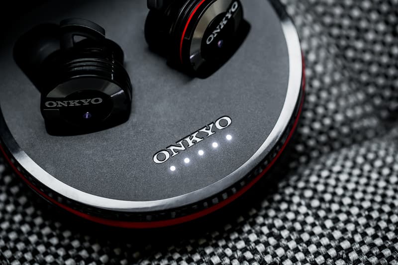 ONKYO, Earphones, Music, Bluetooth