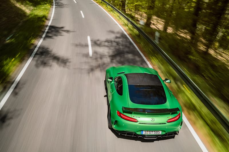 Mercedes-Benz 正式發佈 2018 Mercedes-AMG GT R 全新跑車