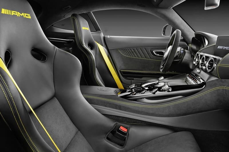 Mercedes-Benz 正式發佈 2018 Mercedes-AMG GT R 全新跑車