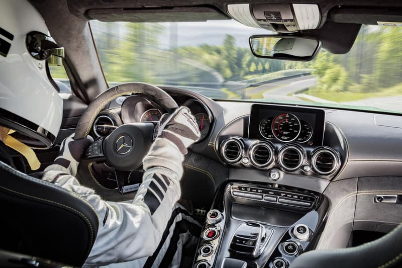 Mercedes-Benz 正式發佈 2018 Mercedes-AMG GT R 全新跑車