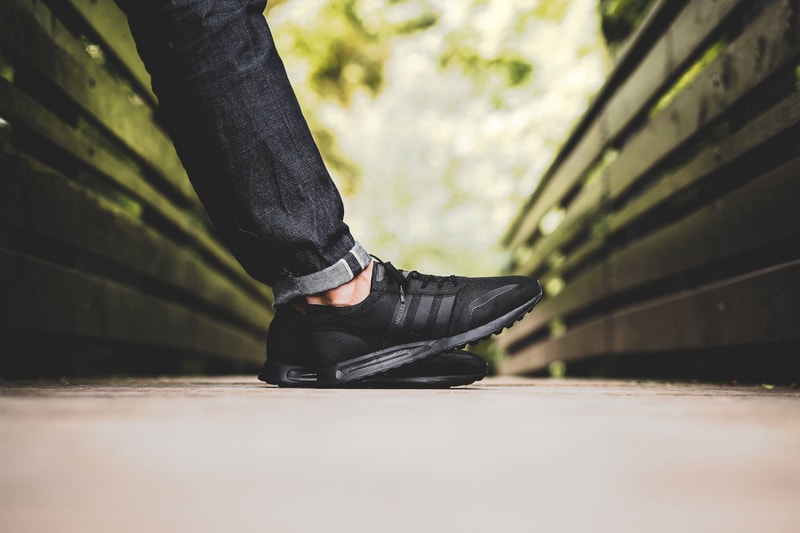 adidas originals los angeles triple black