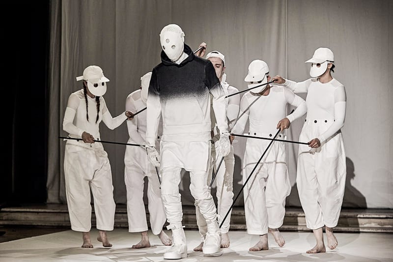 Aitor Throup 以人偶時裝概念展震撼 London Collections: Men 時裝周