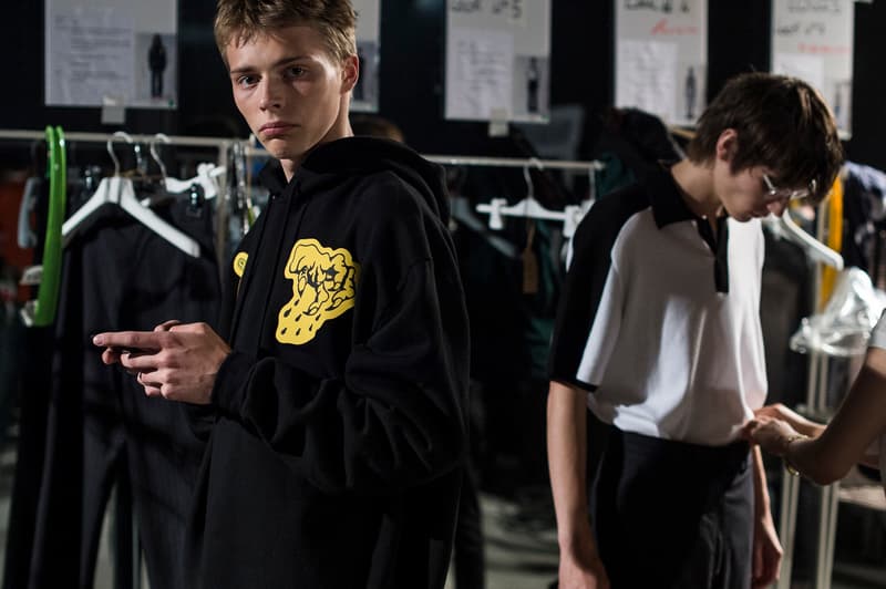 走進 Off White 2017 春夏系列舞台背後