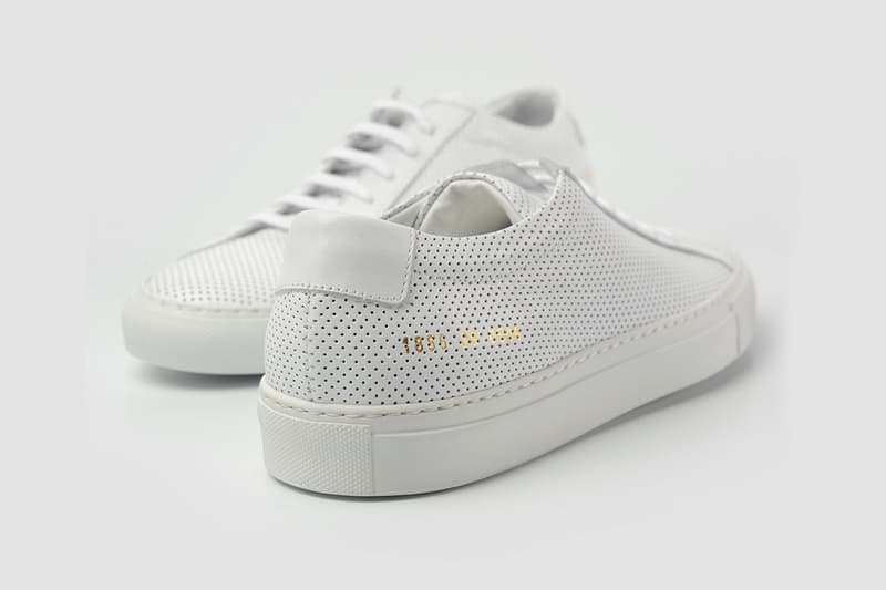 透氣性大提升！Common Projects Perforated Achilles Low 全白配色