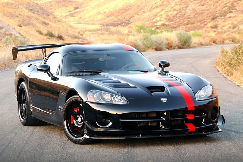 Dodge Viper, Automotive