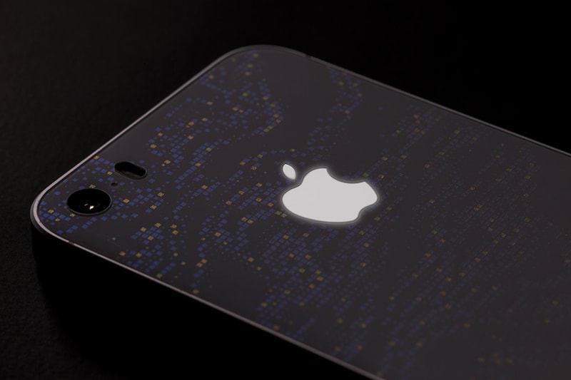 Feld & Volk’s iPhone SE