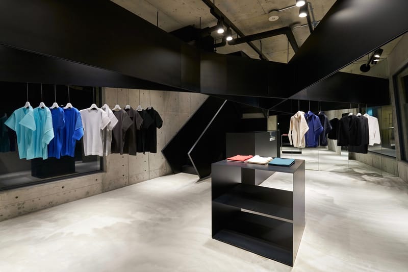 走進 Issey Miyake Homme Plissé 男裝系列主題零售空間