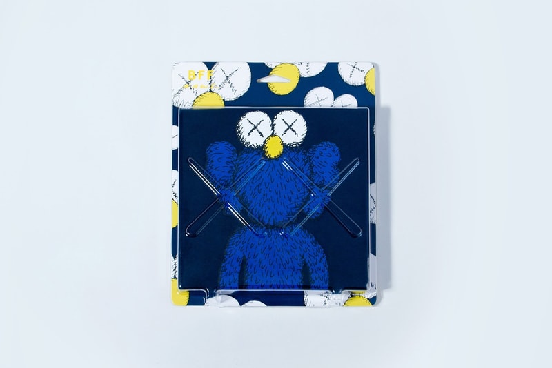 KAWS 全新個人藝術展覽「BFF」紀念單品發售詳情公佈