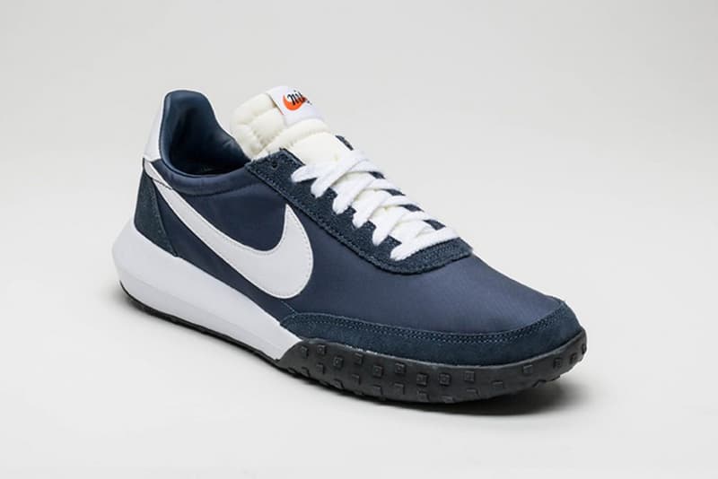 nike roshe waffle racer nm obsidian white
