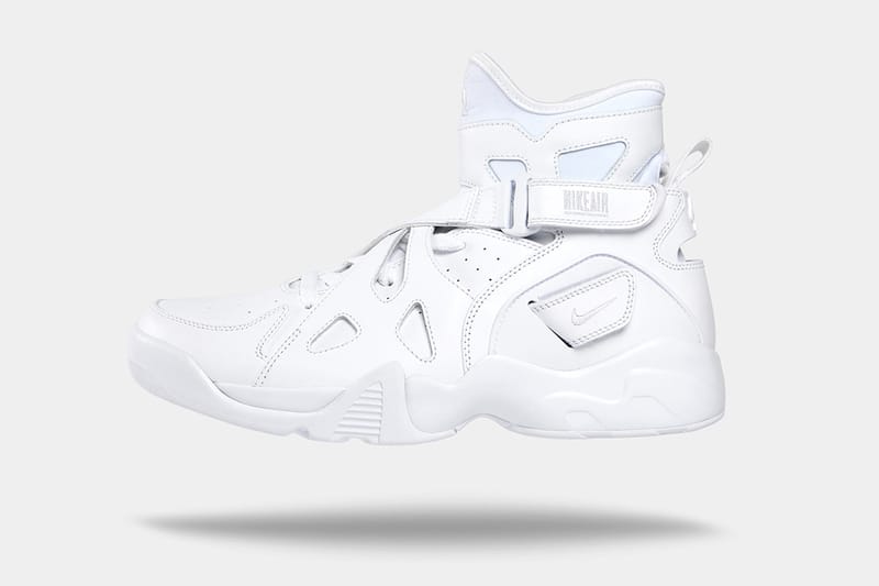 海軍上將 David Robinson 著用經典－Pigalle & NikeLab 全白 Air Unlimited 登場