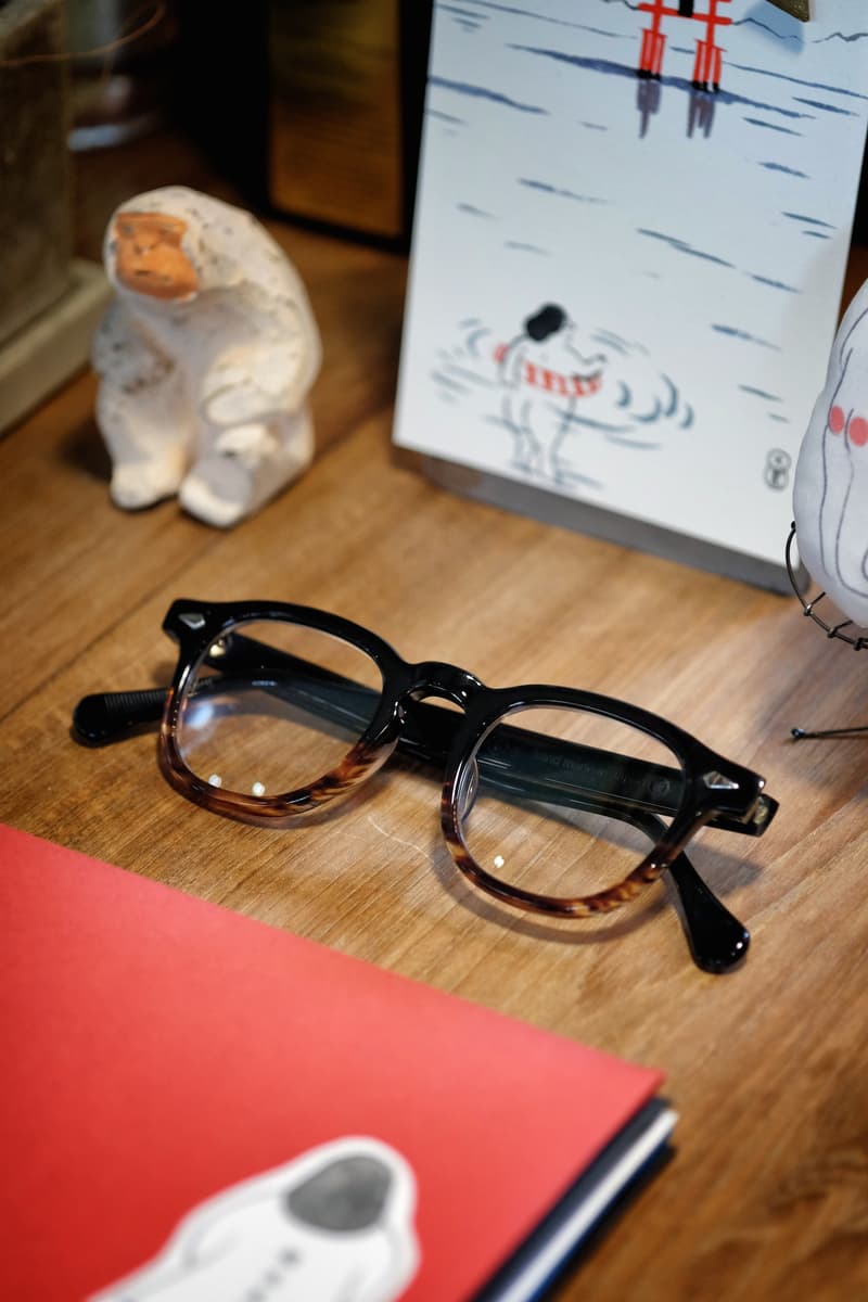 TVR 504 Celluloid 新色上架