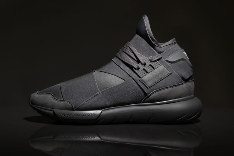 Y-3 Qasa High 全新配色設計「Vista Grey」