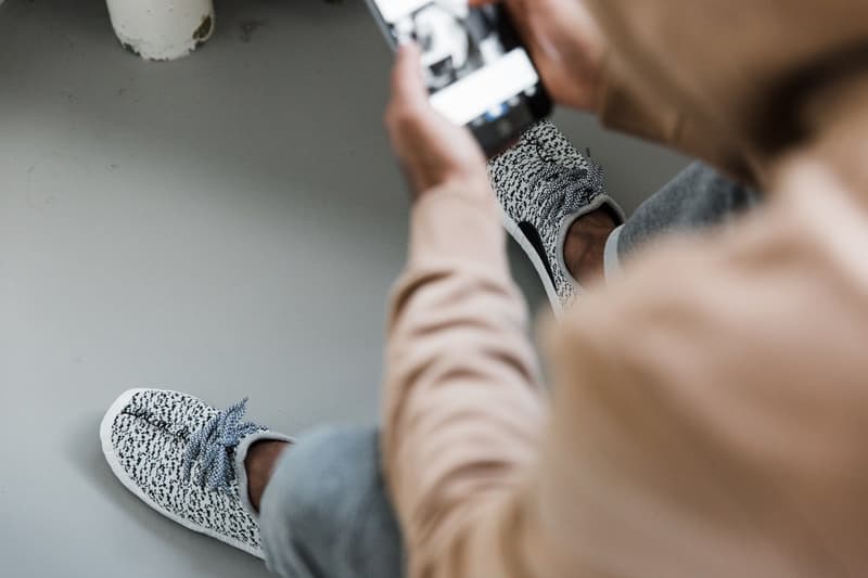 居家也時尚！SLPRS 打造 Yeezy Boost 350 拖鞋系列