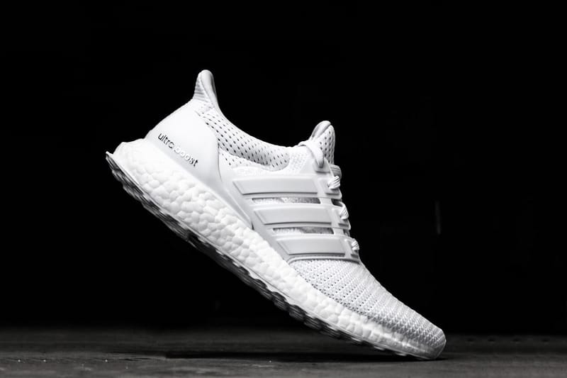 仲夏夜行－adidas Ultra Boost Triple White 2.0 悄悄上架