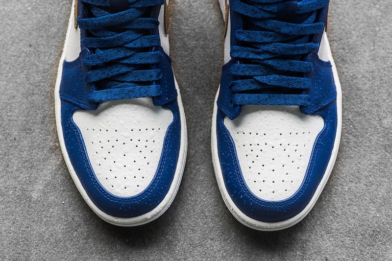 Air Jordan 1 Retro High Gold Medal