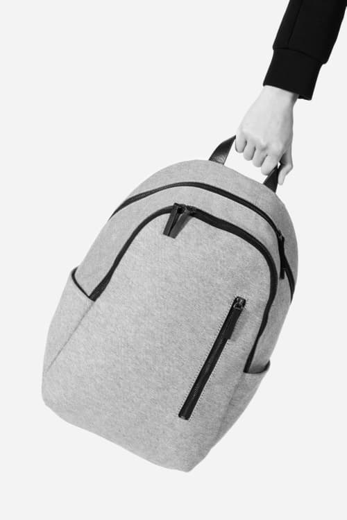 Everlane 全新 Modern Commuter 背包系列