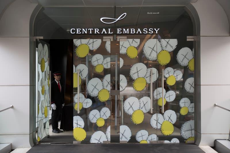 專訪 KAWS 解構最新曼谷「BFF」個人藝術作品展