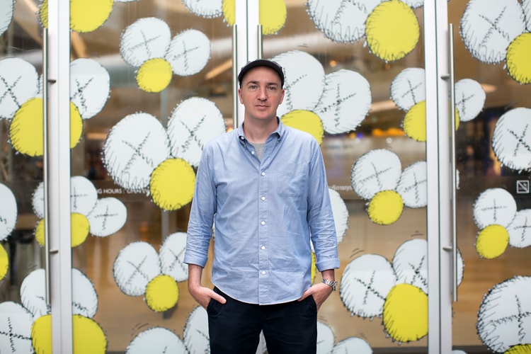 專訪 KAWS 解構最新曼谷「BFF」個人藝術作品展