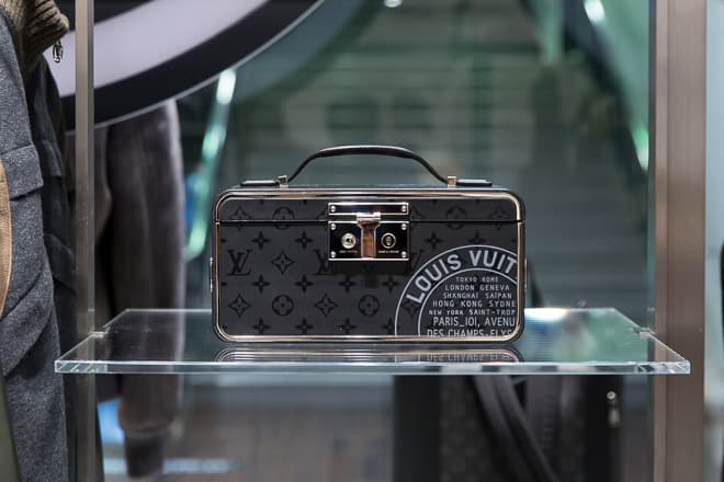 近 4 千人圍攻伊勢丹﹣ 率先走進 Louis Vuitton x fragment design 期間限定店