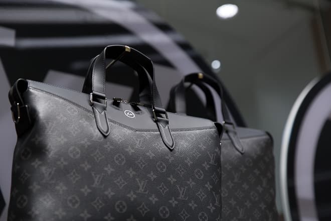 近 4 千人圍攻伊勢丹﹣ 率先走進 Louis Vuitton x fragment design 期間限定店