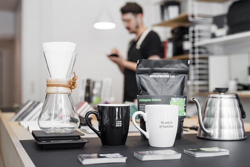 moleskine concept cafe milan