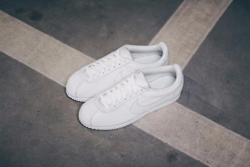 nike classic cortez leather wmns triple white