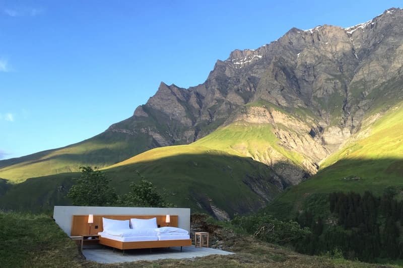 Null Stern Hotel No Wall Room