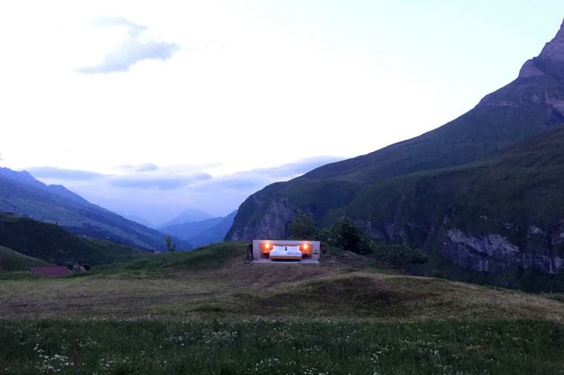 Null Stern Hotel No Wall Room