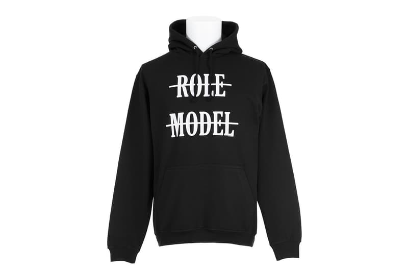 Rihanna 推出「ANTI」巡迴演唱會紀念系列