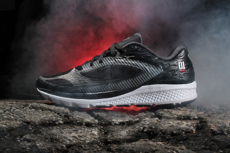 Saucony x Premier 聯名 Kinvara 7「Night Strike」鞋款