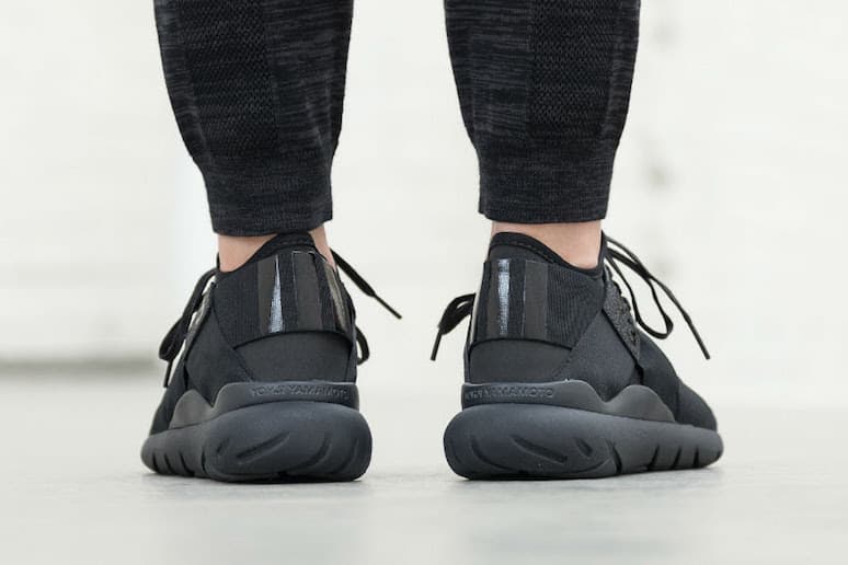 女生專屬！Y-3 Qasa Elle Lace 全新配色設計「Black Carbon」