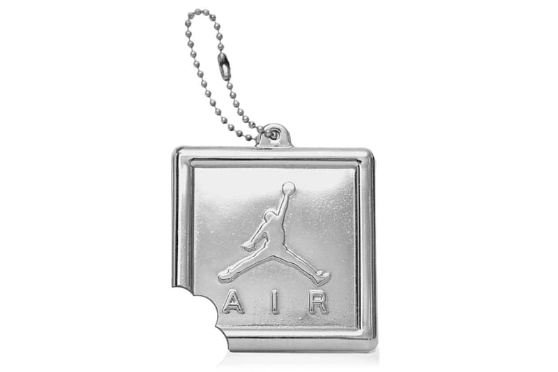 Matthew Senna 打造「奧運」主題 Air Jordan 吊墜