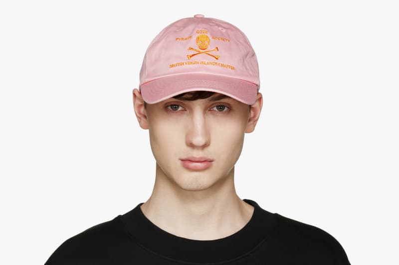 《032c》推出「Pyrate Society」帽款系列