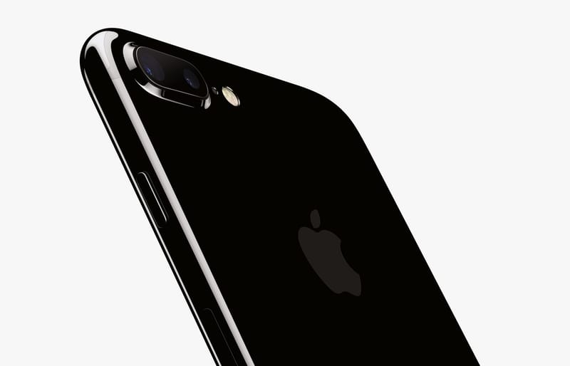 Apple 官方承認 iPhone 7「亮黑色」容易留下刮痕