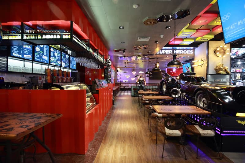 DC Comics Super Heroes Shanghai Joy City Opening