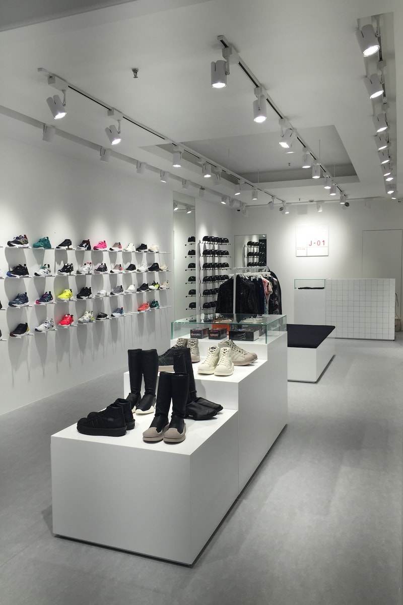 J-01 全新概念店登陸上海