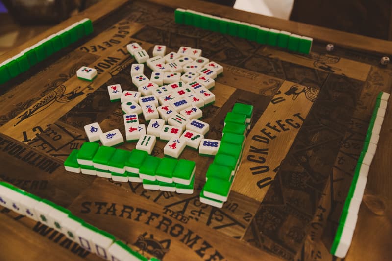 WOAW x START FROM ZERO 聯名企劃「DUCK DEFECT」期間限定店開催