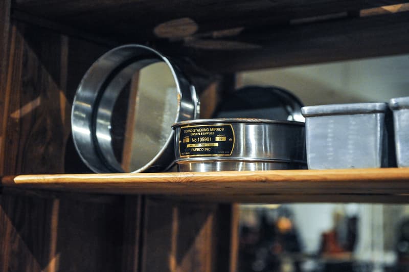 古道具背後的民族故事－認識來自日本的 PUEBCO 工業風家品