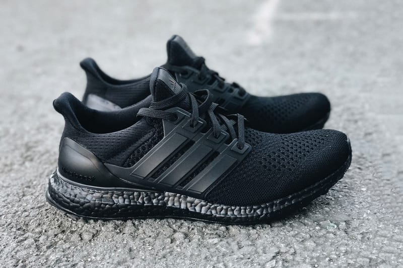 近賞 adidas UltraBOOST 全新「Triple Black」配色