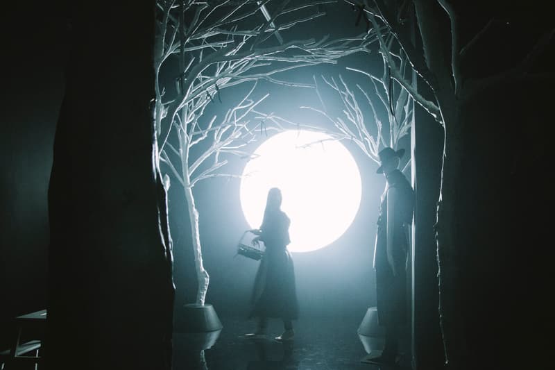 率先走進 JOYCE 時尚秘境「The Golden Needle」三維虛擬實境舞台